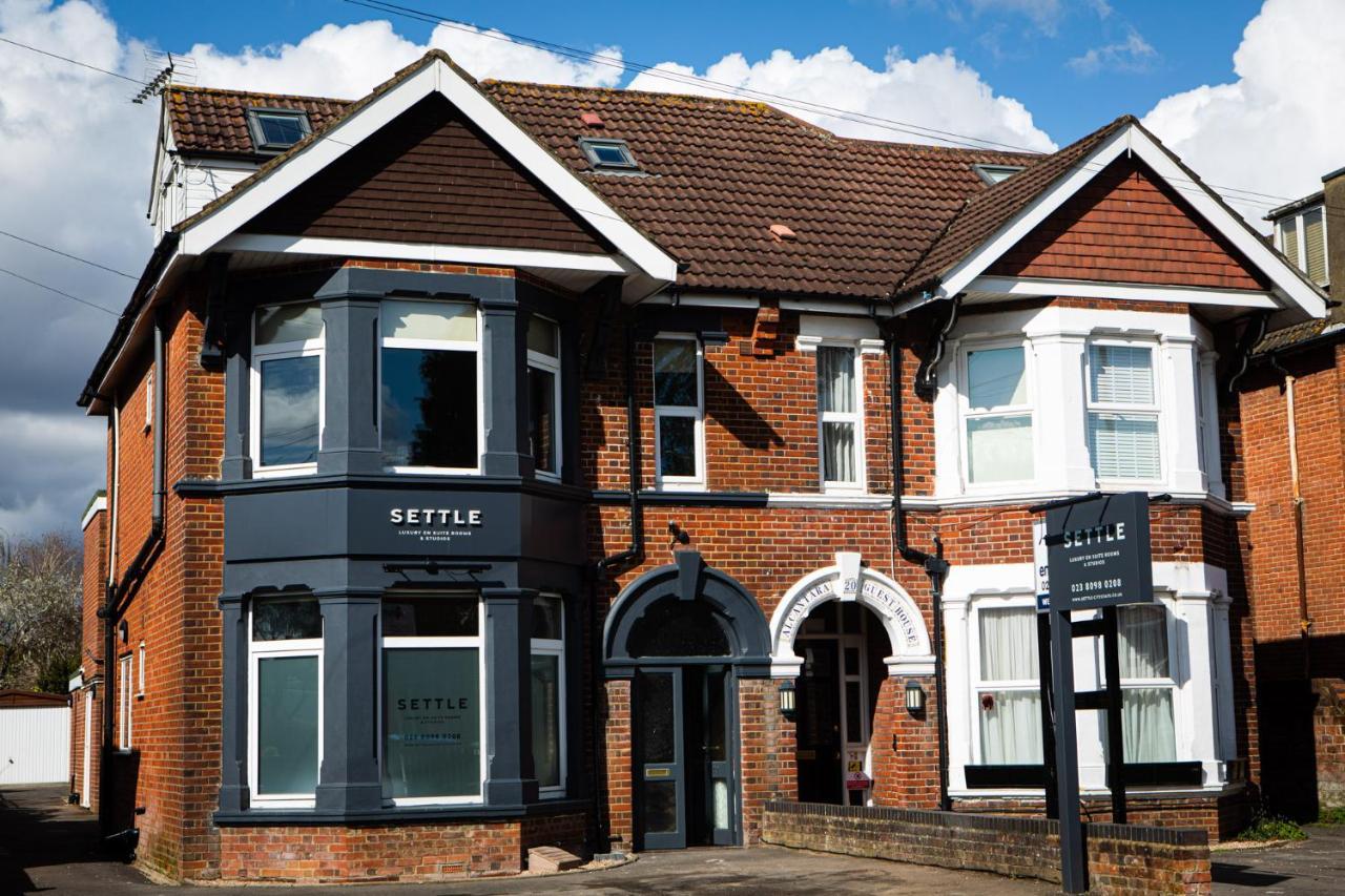 Settle Southampton - Stylish Self Check-In Rooms & Self Catering Suites Εξωτερικό φωτογραφία